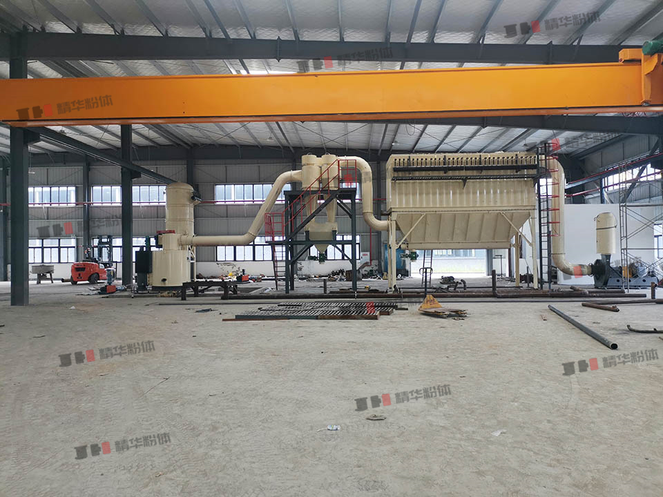 輥壓磨-煅后焦-內蒙古某生產(chǎn)現(xiàn)場