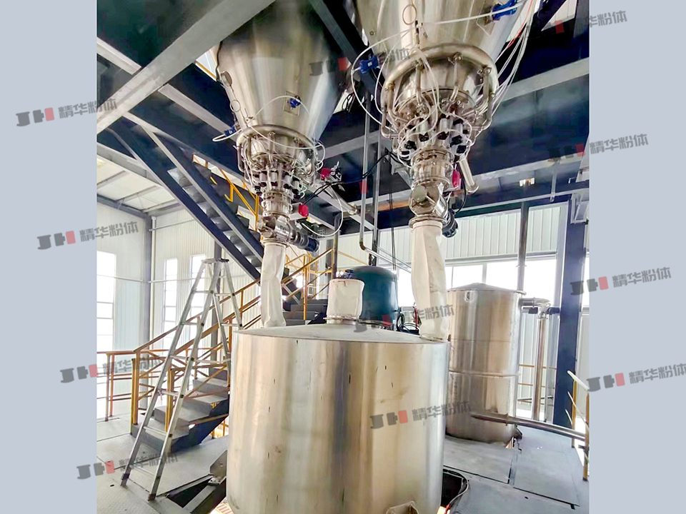 氣流混合機-玻璃微珠-山西海諾某生產現(xiàn)場